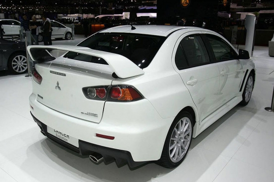 20. Mitsubishi Lancer Evolution	maksimālais patēriņš	22,8