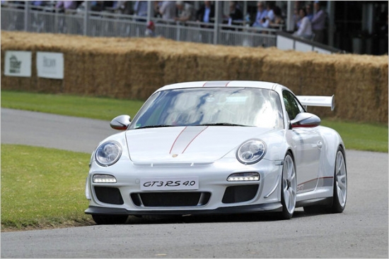 Jaunākais super sportists no Cufenhauzenes – Porsche 911 GT3 RS 4.0