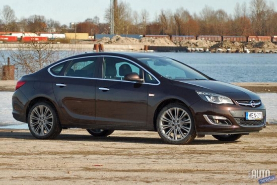 opel astra