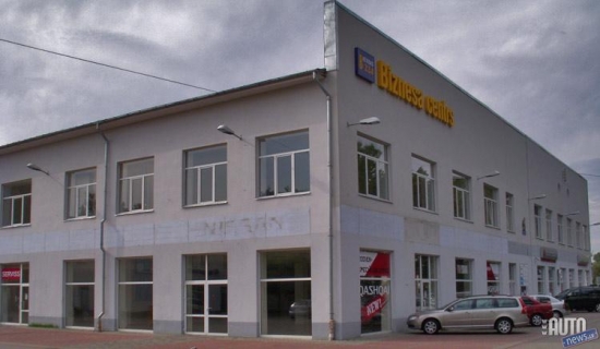 Pret „Nissan”dīleri SIA”Motorcentrs” ir ierosināta maksātnespējas procedūra. Salona un servisa telpas stāv tukšas.