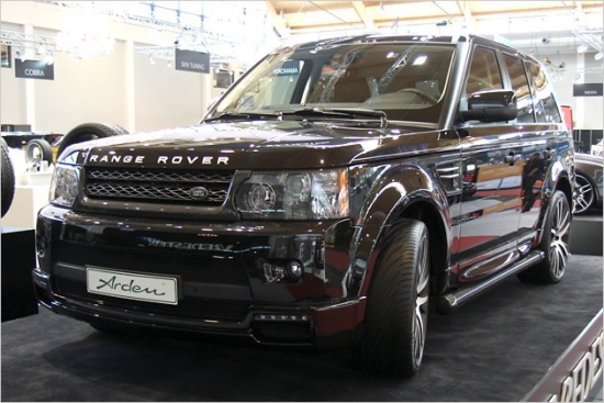 Arden piespiež 2,6 tonnas smago apvidnieku Range Rover Sport AR 5/10 sprinta distanci noskriet 5,9 sekundēs (maksimālais ātrums 250 km/h). Lai to izdarītu nepieciešams pieclitru motors ar 560 ZS jaudu.