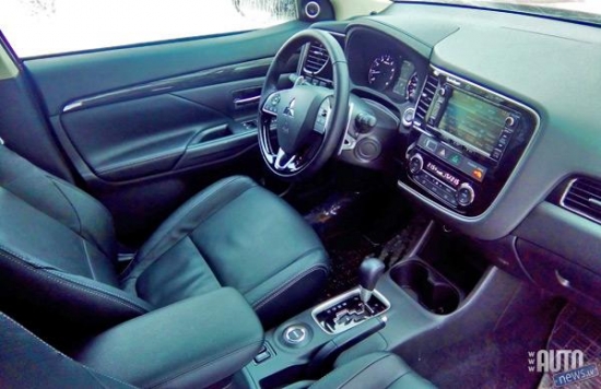 „Mitsubishi Outlander” 