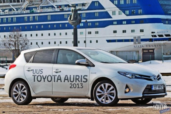 „Toyota Auris” 