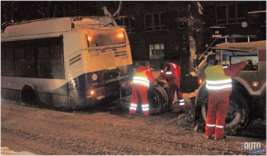 5 maršruta trolejbusam nolūzt aizmugurēji riteņi. 29.01.2010