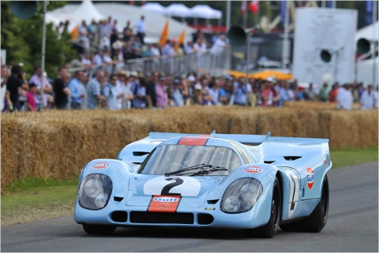 1970.gada Porsche 917 klasiskajā zili baltajā krāsojumā