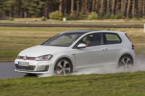 7.vieta VW Golf – 21 249