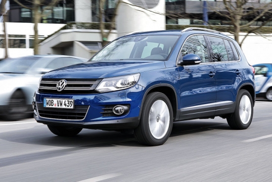 14.novembris kļuva par melno dienu Volkswagen – nācās pasludināt atsaukumu 800 000 Tiguan (defekts apgaismošanas sistēmā) un mainīt eļļu 1,6 miljoniem automobiļu, kas izmanto septiņu pakāpju DSG DQ200 pārnesumkārbu.