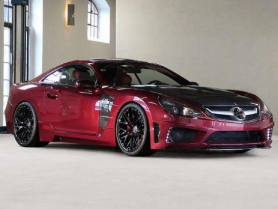 Carlsson C25 Royale. Zem pilnībā no oglekļa šķiedras gatavotās virsbūves slēpjas Mercedes SL65 AMG tehnika. Divpadsmit cilindru motora jauda 753 ZS, maksimālais ātrums – 352 km/h.