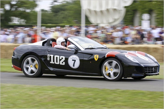 Ferrari SA Aperta ir Pininfarina 80.gadu jubilejai par godu radīts superauto, kas būvēts uz 599 GTB bāzes