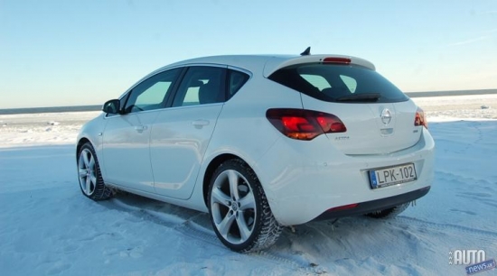 „Opel Astra"