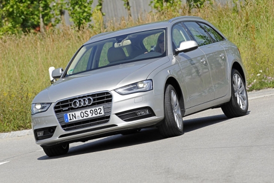 9.vieta (11): Audi A4 - 57.633 reģistrācijas, mīnus 2,4 procenti.