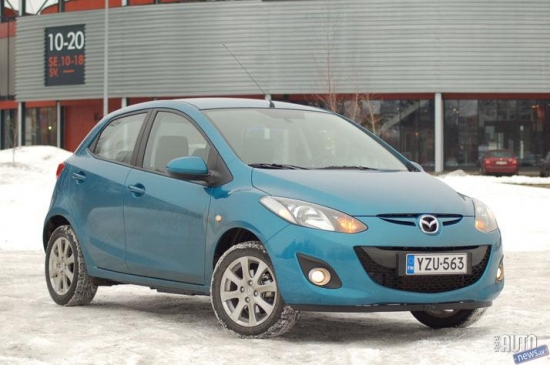 "Mazda 2" 