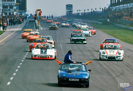 1976