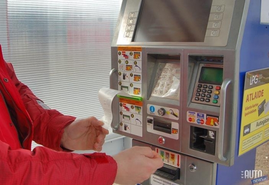 Norēķinos izmanto skaidru naudu, banku norēķinu kartes, SIA „Latvijas propāna gāze” degvielas karti. 