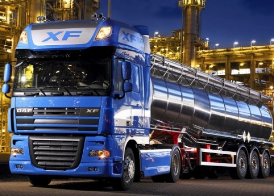 Amerikāņu koncernam Paccar piederošā Nīderlandes kompānija DAF savam topmodelim XF 105 iebūvējusi 12,9 litru turbo sešinieku (510 ZS, 2500 Nm).