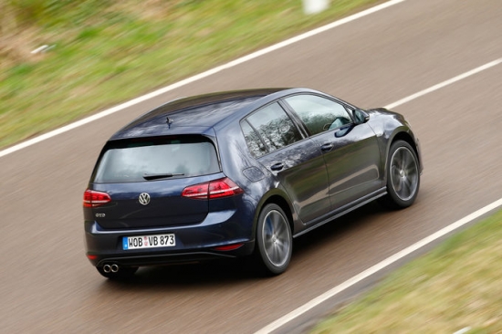 1.vieta: VW GOLF: 136.235 eksemplāri. 