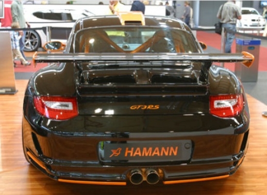 Melno skaistuli Hamanns Porsche 997 GT3 atvedis Hamann. 415 ZS un 450 Nm līdz simtam ļauj paātrināties 4,5 sekundēs.
