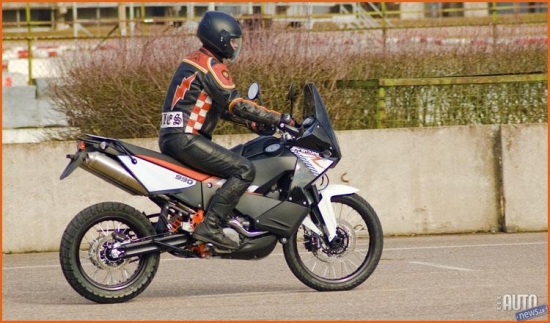 "KTM 990 ADVENTURE R"  Foto: Kaspars Bergmanis, "AutoInfo" 