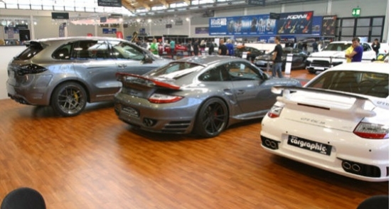 Speedart BTR-II 650 EVO (vidū) ir radīts uz 911 bāzes. Spēkrata tehniskie dati: 650 ZS, 912 Nm, 0-100 km/h – 2,9 sekundes.