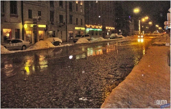 30.janvāra vakarā, Rīgas centrā, Pulkveža Brieža un Hanzas ielu krustojumā notika maģistrālā ūdensvada avārija.