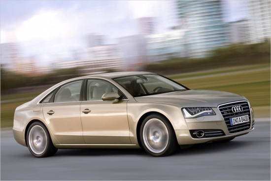 Audi A8 6.3 FSI
W12- benzīna motors
6.299 ccm
500 ZS
Astoņu pakāpju automātiskā kārba
Pilnpiedziņa
Vidējais degvielas patēriņš: 12,4 litri/100 km
Paātrinājums 0-100 km/h: 4,7 sekundes
Maksimālais ātrums: 250 km/h
138.300 eiro
