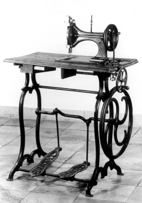 Pirmā Opel šujmašīna, 1862.gads