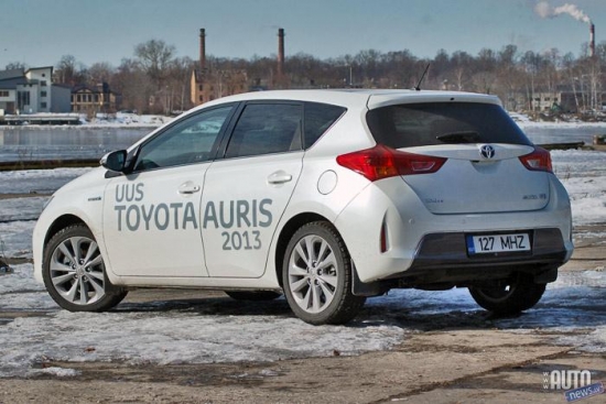 „Toyota Auris” 