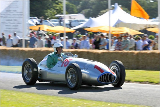 1939.gada Mercedes-Benz „sudraba bulta”