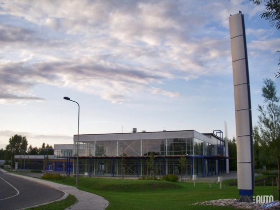 SIA”Inchape Motors Latvia” piederošais Ford un Mazda auto salons ”Lidosta” ir slēgts. Milzu līdzekļi, kuri tika iztērēti salona būvniecībā ir iesaldēti. 
